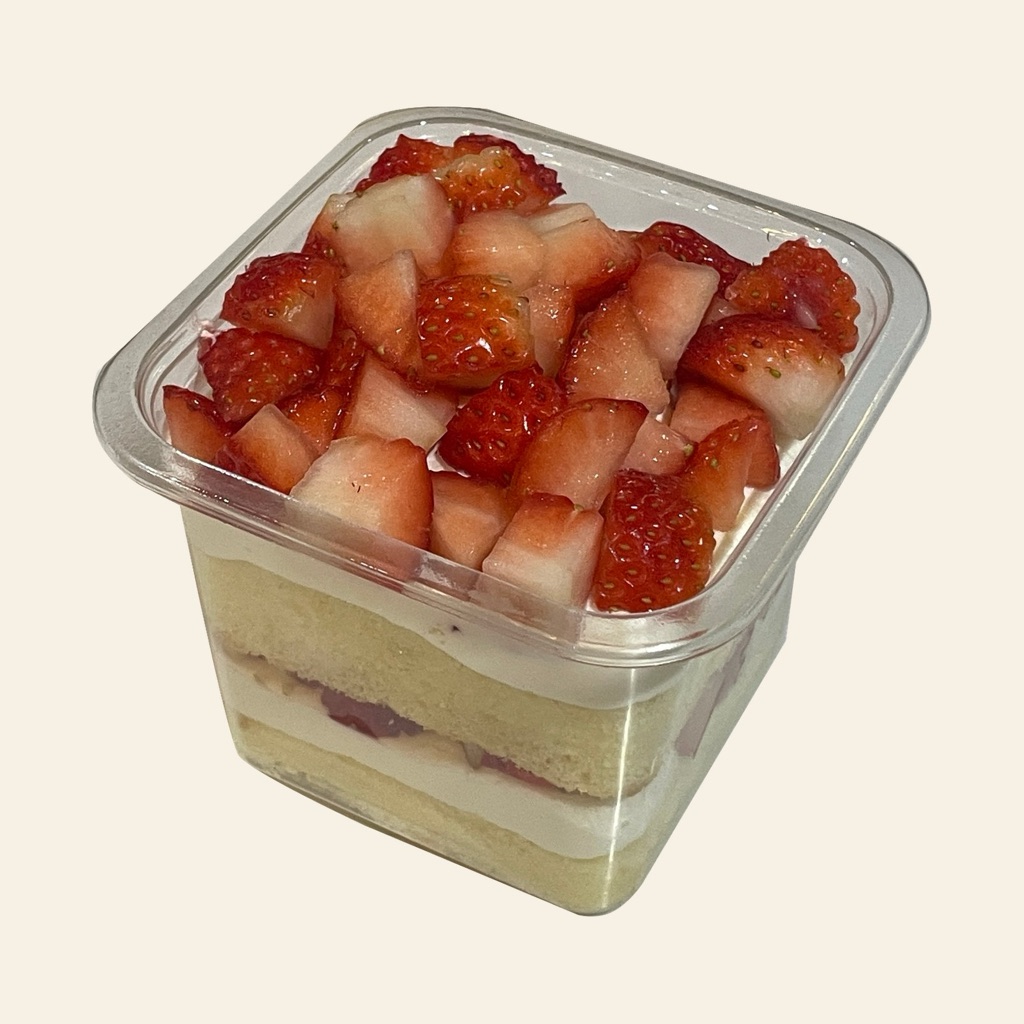草莓盒子蛋糕